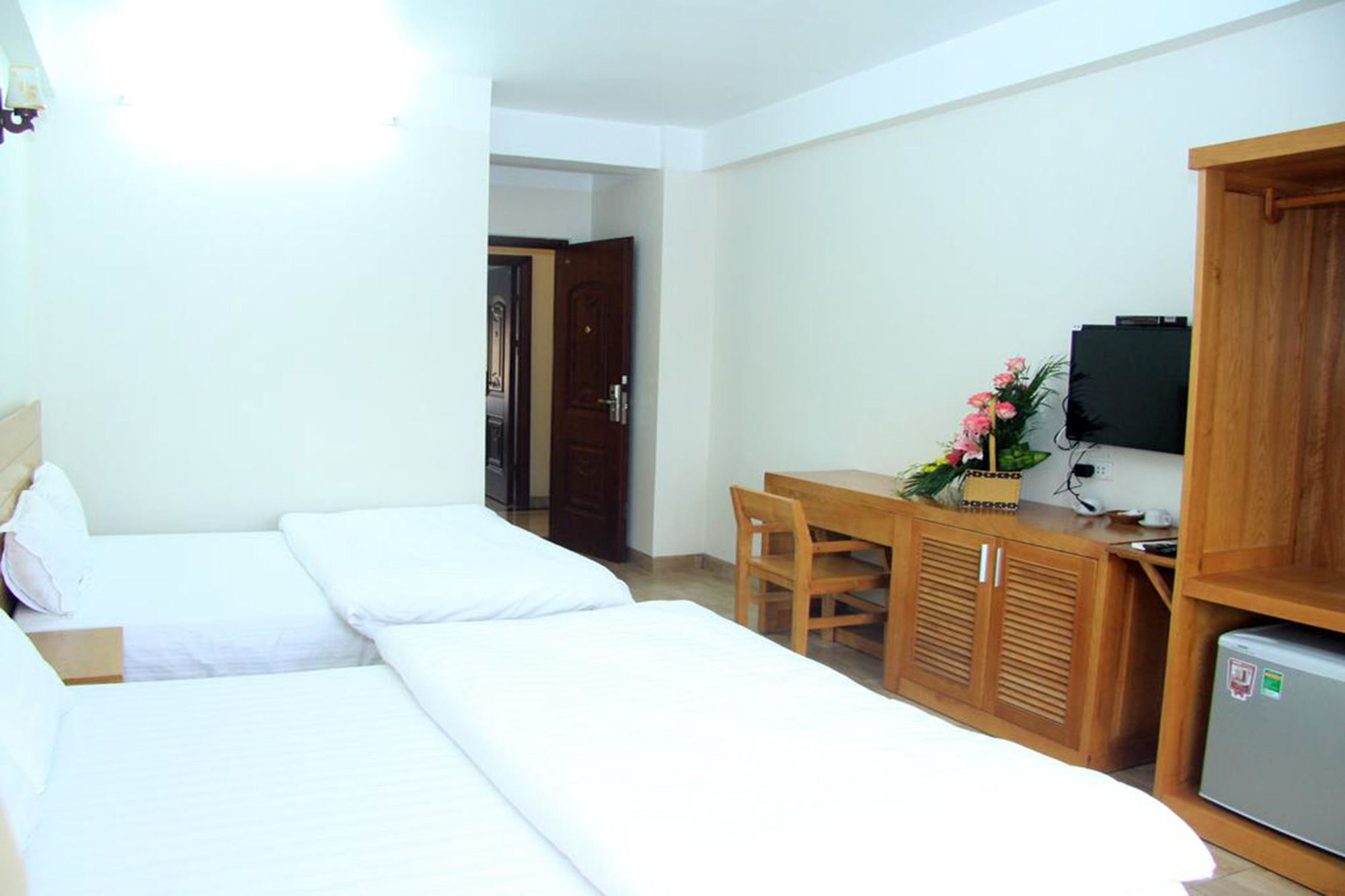 Dragon Airport Hotel Noi Bai Exterior photo